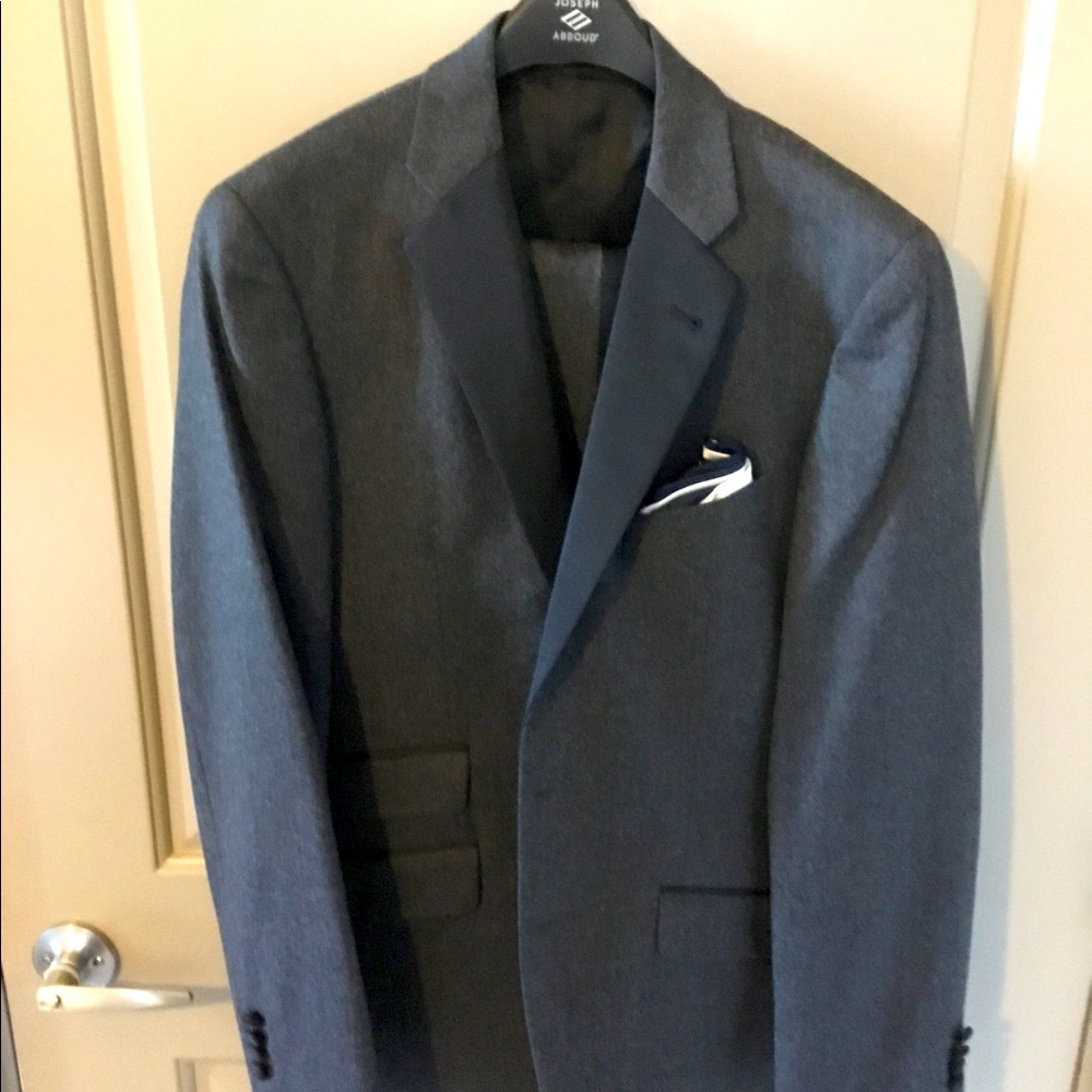 Vitals Barberis Canonico Joseph Abboud 3 piece Tux